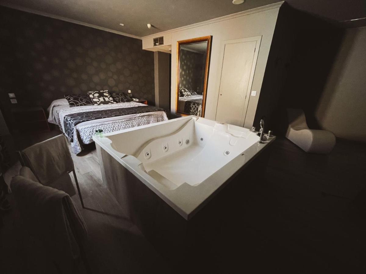 La Siesta Motel Villamarciel Eksteriør bilde